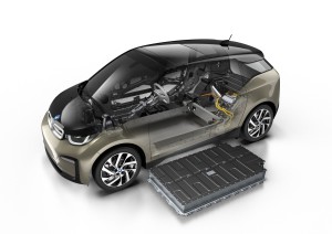 Увеличили пробег электрического BMW i3 за счет бензинового двигателя